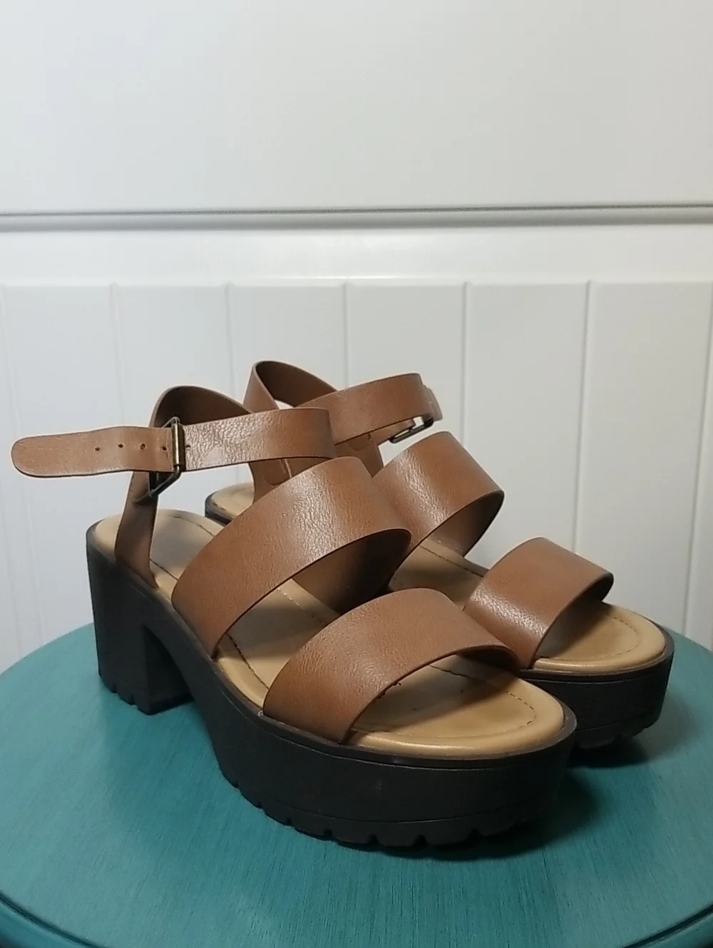 Soda Size 8 Platform Chunky Heel Sandals
